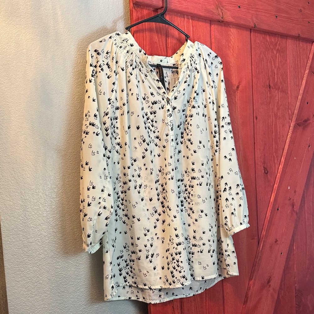Elegant Black and White Printed Women's Top